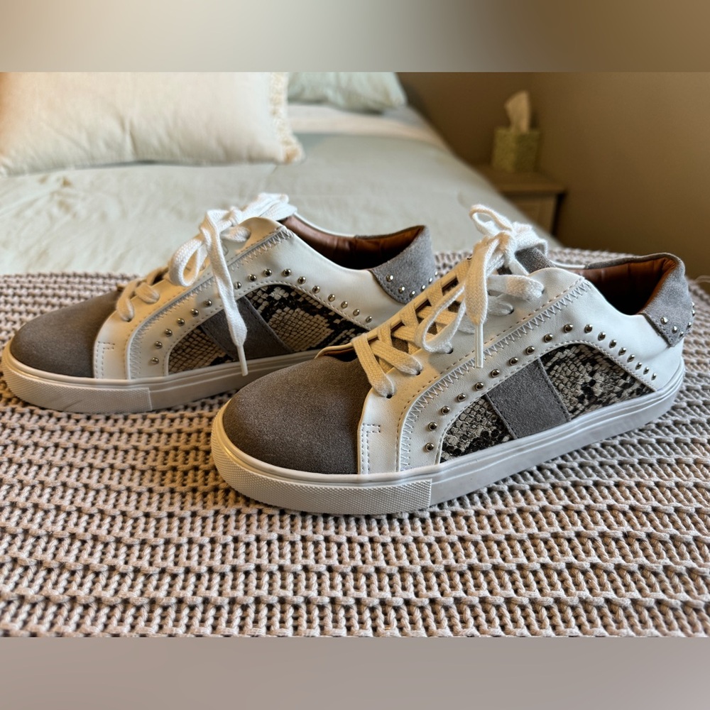 Steve Madden Faux Suede Snakeskin Studded Lace Up Sneakers